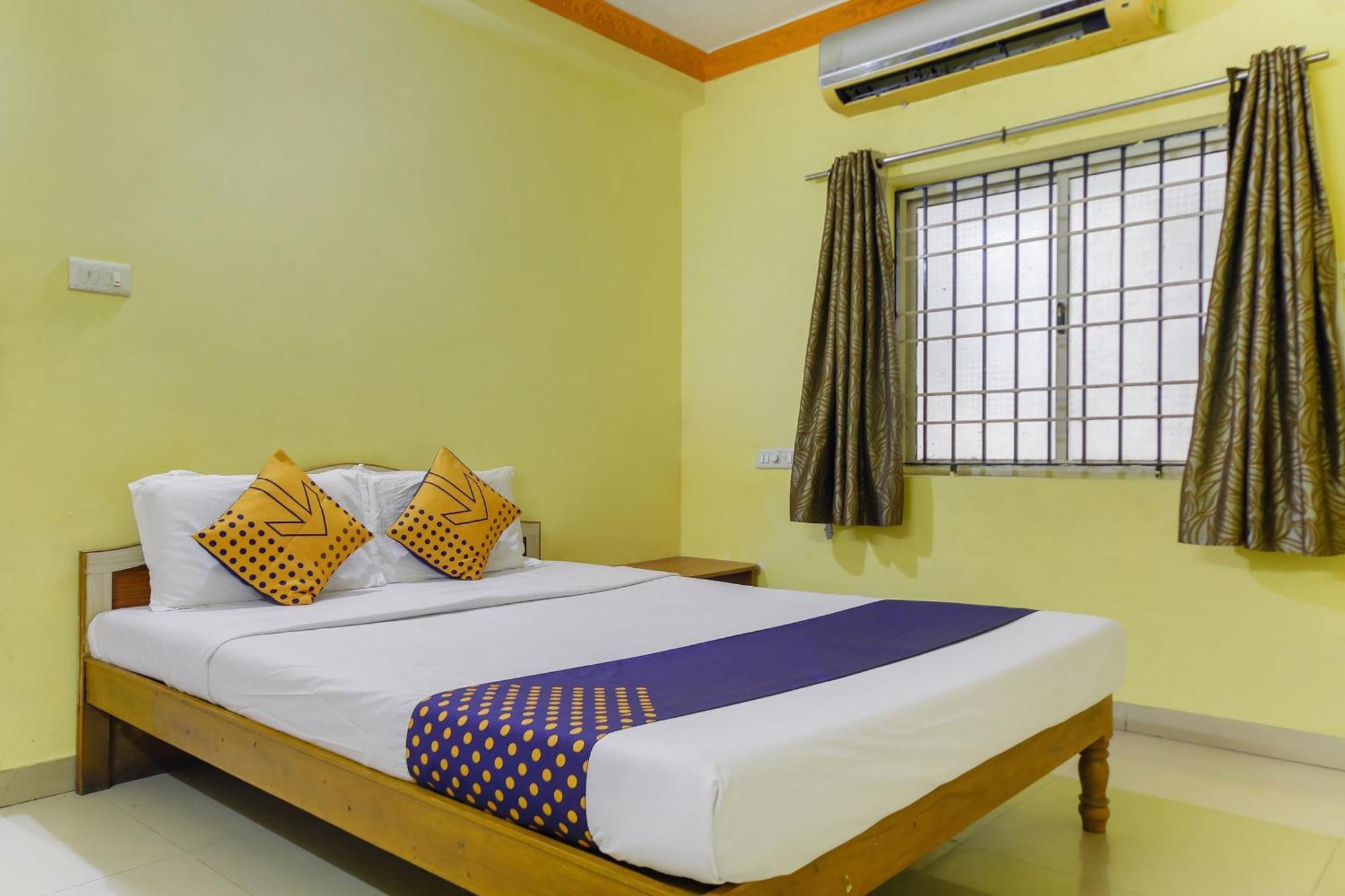 Spot On 75475 Cn Guest House Chennai Eksteriør billede